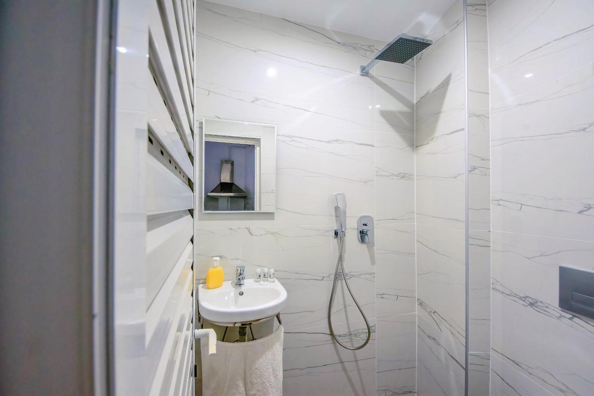 Hotel apartamentowy Nikos 3*