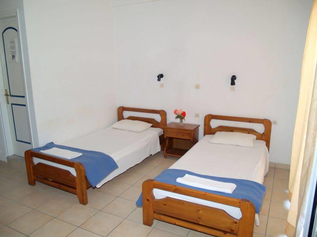 Nikos Hotel apartamentowy Kávos